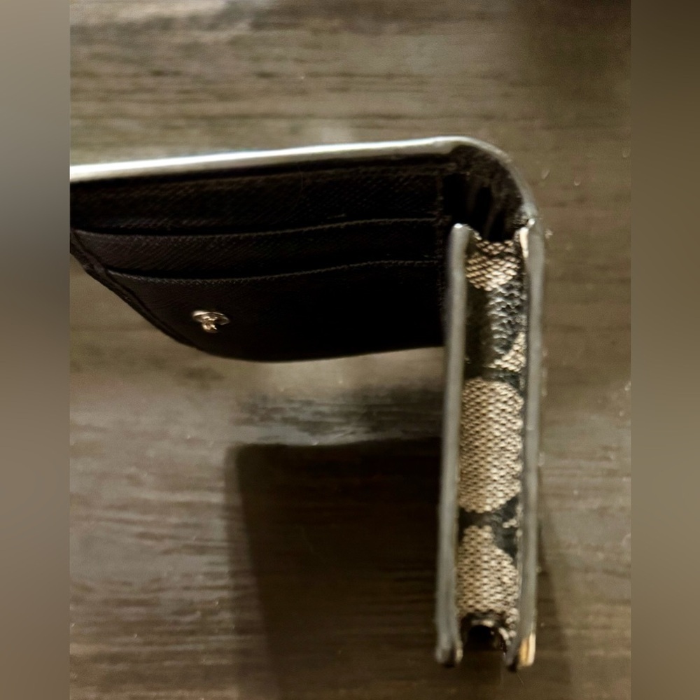COACH Textured Black Wallet - Picture 5 of 8